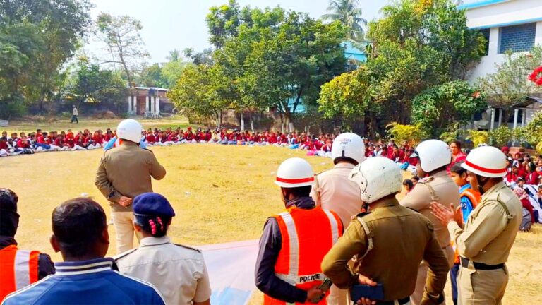 “Safe Drive, Save Life” Campaign Educates Dhubulia Schoolgirls on Road Safety